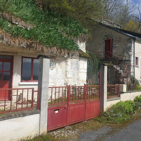 Gite Troglodyte Les Iris Villiers-sur-Loir Exterior photo
