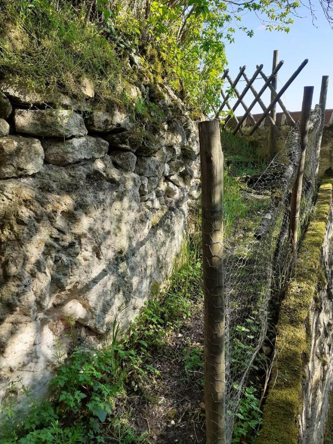Gite Troglodyte Les Iris Villiers-sur-Loir Exterior photo