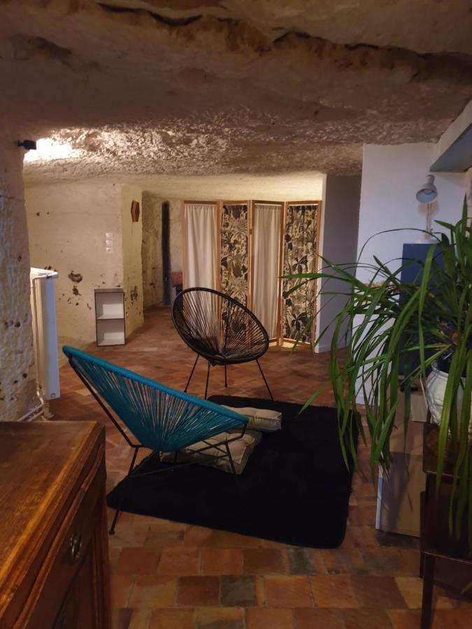 Gite Troglodyte Les Iris Villiers-sur-Loir Exterior photo
